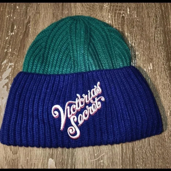 NWT Victoria's Secret Colorblock Logo Beanie Hat NOS New Old Stock One Size OS - Picture 4 of 7
